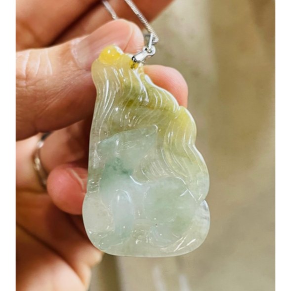 天然A貨緬甸玉 冰三彩九尾狐狸翡翠玉墜 冰種晶瑩透字 手雕工美靈動 狐招人緣黃帶財-細節圖3