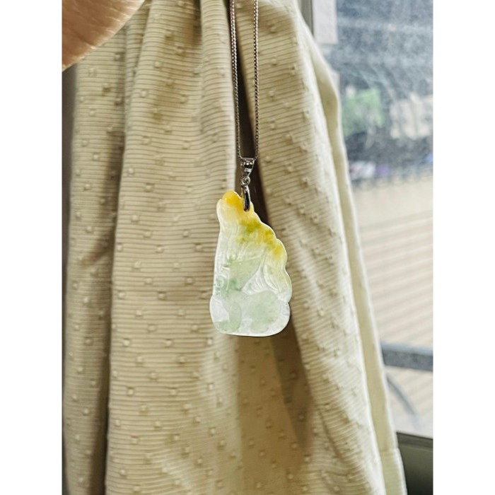 天然A貨緬甸玉 冰三彩九尾狐狸翡翠玉墜 冰種晶瑩透字 手雕工美靈動 狐招人緣黃帶財-細節圖8