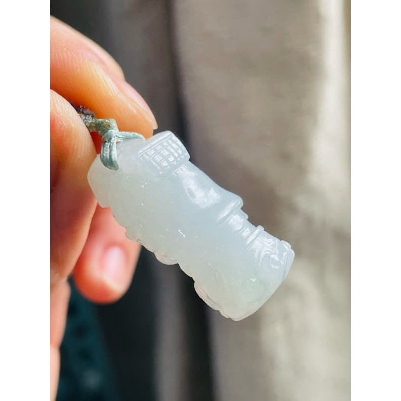 天然A貨緬甸玉 冰潤淡底色全立體Q版如意媽祖/天上聖母翡翠玉墜 起冰淡綠底色近白 法相圓嘟可愛 大小配戴無壓力-細節圖6