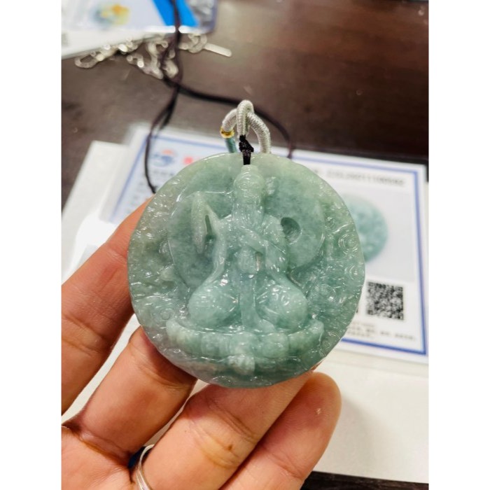 天然A貨緬甸玉 冰潤湖綠雙面雕太上老君翡翠八卦玉牌 起冰滿綠底色 底妝膠潤 厚實雕工立體 背面先天八卦-細節圖9