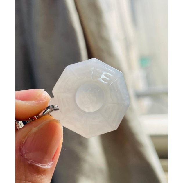天然A貨緬甸玉 老坑白冰太極小八卦翡翠玉墜 冰起膠晶透底庄 乾淨膠潤好水頭 配戴輕巧無壓力-細節圖5