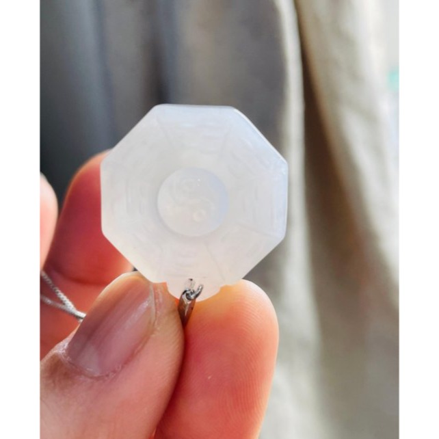 天然A貨緬甸玉 老坑白冰太極小八卦翡翠玉墜 冰起膠晶透底庄 乾淨膠潤好水頭 配戴輕巧無壓力-細節圖7