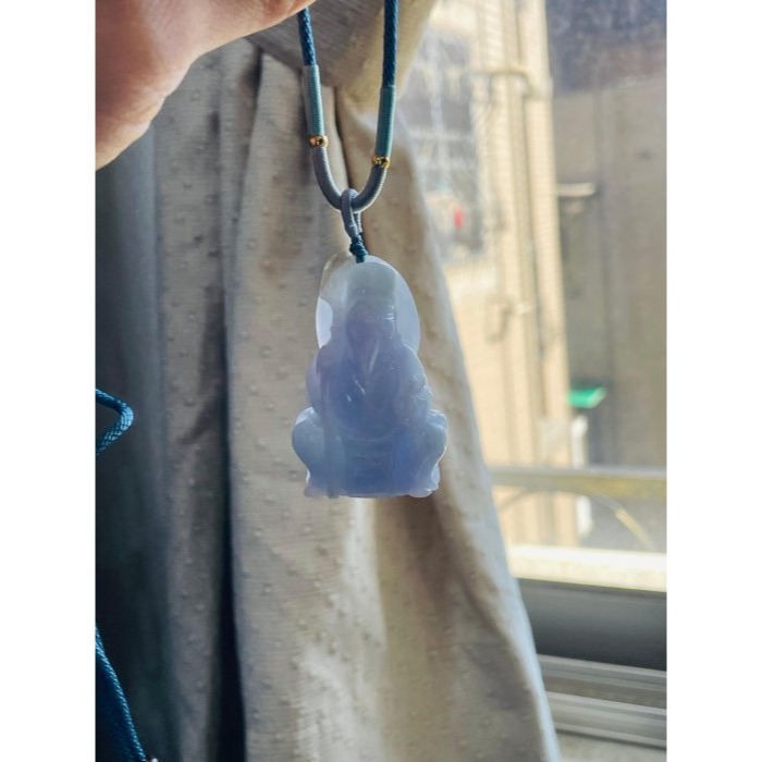 天然A貨緬甸玉 水潤粉紫藏金立體雕福德正神/土地公翡翠玉墜 過底粉嫩紫帶一抹金 顯色不失色 法像笑盈盈-細節圖8