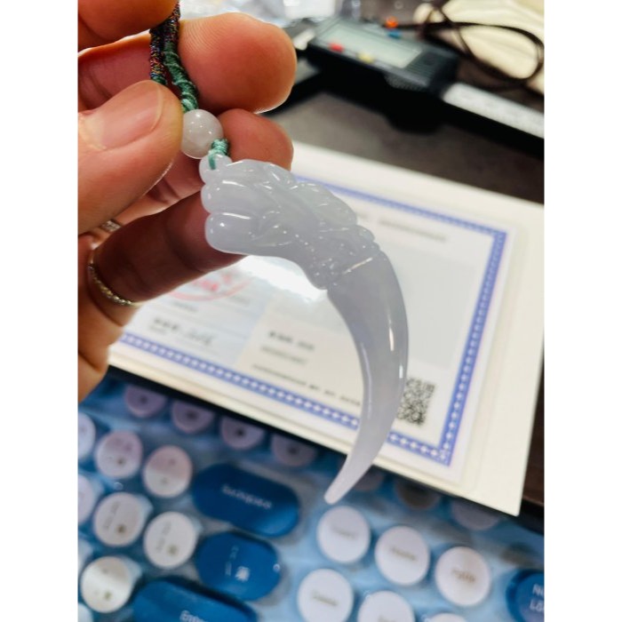 天然A貨緬甸玉 冰潤粉春彩雙面雕龍牙翡翠玉墜 晶透冰起膠底妝好水頭 粉嫩紫能見色-細節圖9