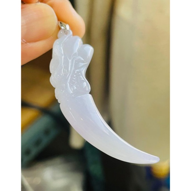 天然A貨緬甸玉 冰潤粉紫雙面雕龍牙翡翠玉墜 晶透冰起膠底妝好水頭 粉嫩紫能見色-細節圖3