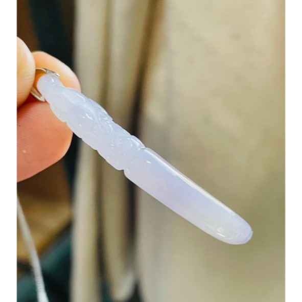 天然A貨緬甸玉 冰潤粉紫雙面雕龍牙翡翠玉墜 晶透冰起膠底妝好水頭 粉嫩紫能見色-細節圖4