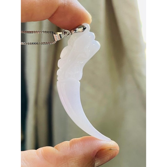 天然A貨緬甸玉 冰潤粉紫雙面雕龍牙翡翠玉墜 晶透冰起膠底妝好水頭 粉嫩紫能見色-細節圖5