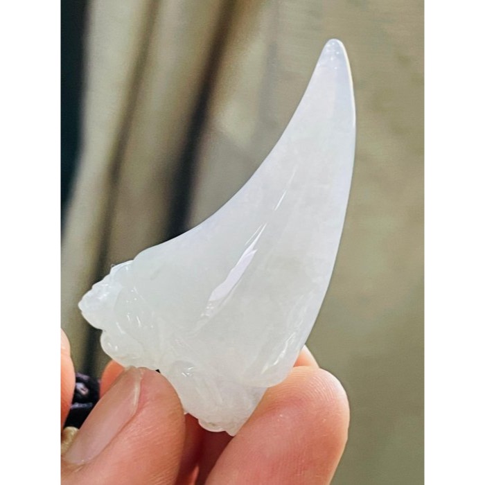 天然A貨緬甸玉 膠潤白冰全立體貔貅龍牙翡翠玉墜 冰膠細肉無晶體 白透粉好水頭 形立體飽滿-細節圖7