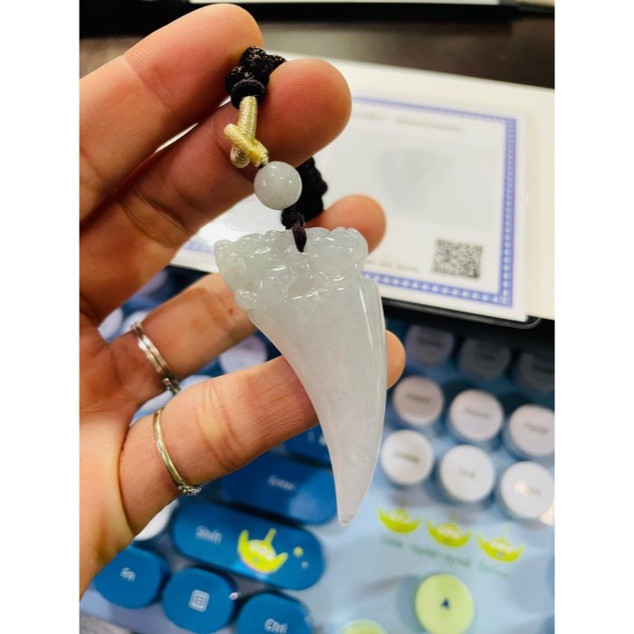 天然A貨緬甸玉 膠潤白冰全立體貔貅龍牙翡翠玉墜 冰膠細肉無晶體 白透粉好水頭 形立體飽滿-細節圖10