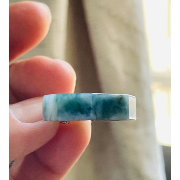 天然A貨緬甸玉 冰藍飄花藏金太極小八卦翡翠玉墜 白冰底色 滿滿過底藍花點綴雙面 小巧易配戴-細節圖4