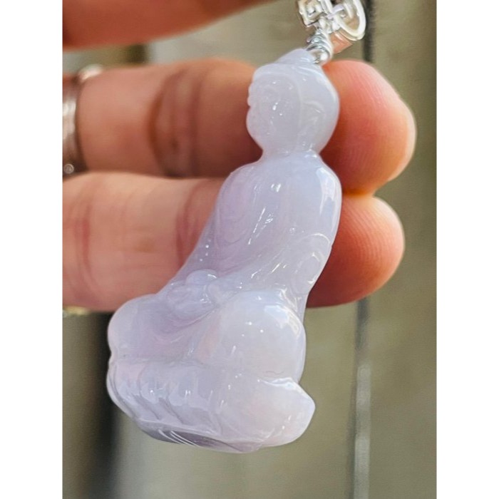 天然A貨緬甸玉 膠潤櫻花紫立體雕阿彌陀佛翡翠佛墜 細肉無晶體粉紫底色 種色耐看 法像清晰莊嚴-細節圖5