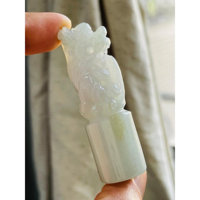 天然A貨緬甸玉 冰膠淡底色吸水龍翡翠印章/正圓印/私章 膠感底妝 淡綠底色藏一抹金 遇水則發 財源滾滾-細節圖3