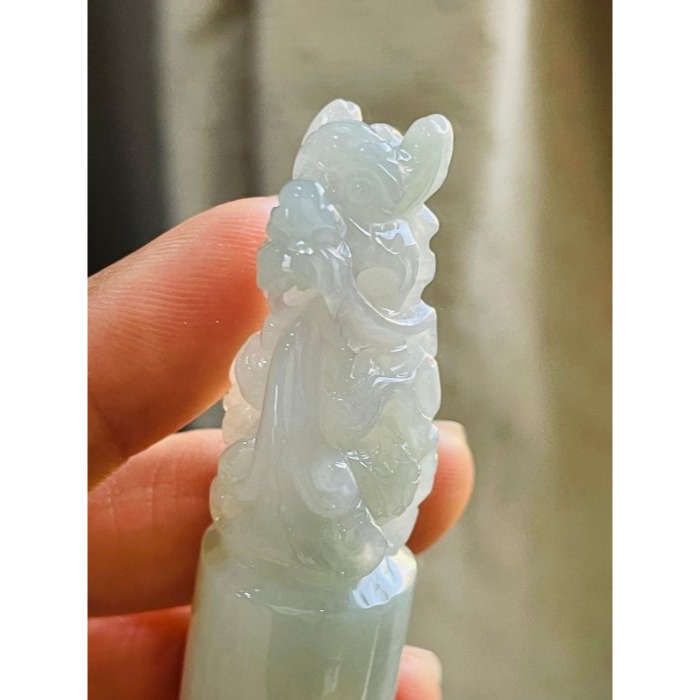 天然A貨緬甸玉 冰膠淡底色吸水龍翡翠印章/正圓印/私章 膠感底妝 淡綠底色藏一抹金 遇水則發 財源滾滾-細節圖6
