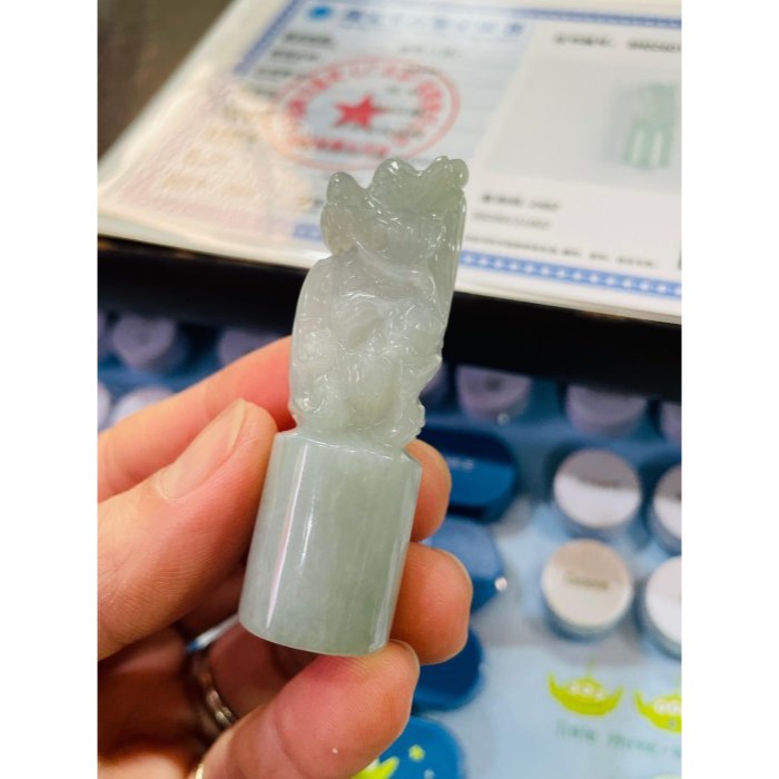 天然A貨緬甸玉 冰膠淡底色吸水龍翡翠印章/正圓印/私章 膠感底妝 淡綠底色藏一抹金 遇水則發 財源滾滾-細節圖9