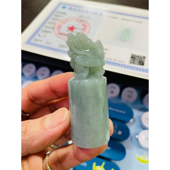 天然A貨緬甸玉 冰潤淺藍綠滿載而歸招財龍龜翡翠印章/正圓印/私章 冰透光過底滿綠不露白 2.2cm大印體-細節圖9