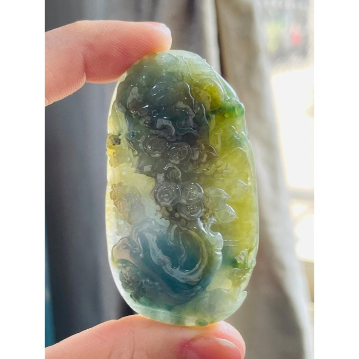 天然A貨緬甸玉 老坑黃加綠手工雕財氣沖天翡翠山水牌 冰膠底妝 茶黃巧發財樹 藍綠俏如意靈芝 油潤透光-細節圖8