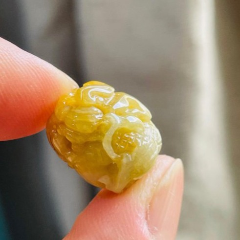 天然A貨緬甸玉 冰潤梨黃漸變手工環繞微雕一條龍翡翠小龍珠 老熟油潤 起冰天然黃漸變三色-細節圖5