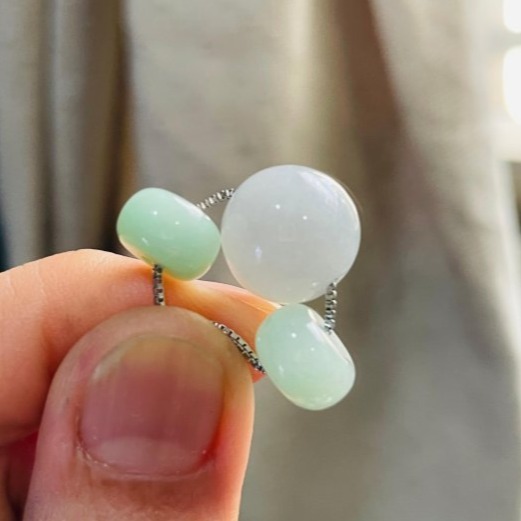 天然A貨緬甸玉 冰潤淡藍綠12.7mm圓珠翡翠項鍊 48cm長 膠潤完美近白大咪珠 搭配10咪果綠鼓珠-細節圖5