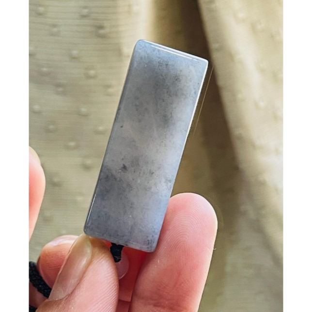 天然A貨緬甸玉 老坑烏雞描金雕工五路財神符翡翠玉墜 全透光冰膠底庄 清晰刻字精緻燙金描畫-細節圖7