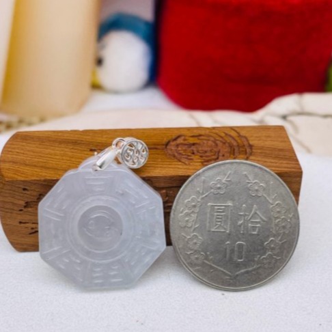 天然A貨緬甸玉 高冰黑冰太極小八卦翡翠玉墜 晶透冰烏雞全化透手正冰料 配戴輕巧無壓力-細節圖2