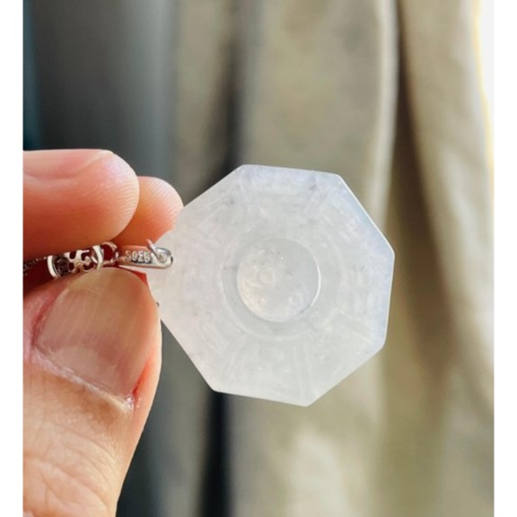 天然A貨緬甸玉 高冰黑冰太極小八卦翡翠玉墜 晶透冰烏雞全化透手正冰料 配戴輕巧無壓力-細節圖3