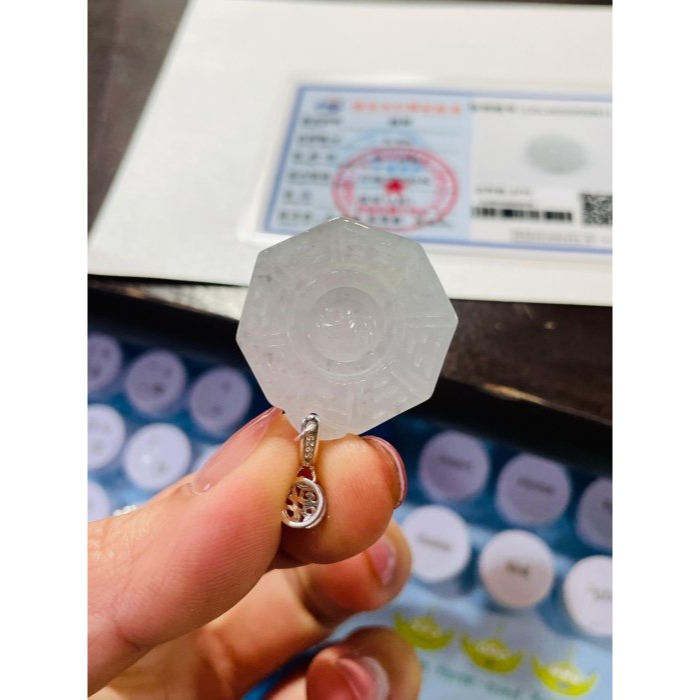 天然A貨緬甸玉 高冰黑冰太極小八卦翡翠玉墜 晶透冰烏雞全化透手正冰料 配戴輕巧無壓力-細節圖10