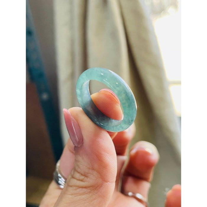 天然A貨翡翠 冰種危藍素面無雕翡翠玉戒 18.2mm 冰種藍水瓜料 晶透色滿 種水色一致 完美戒-細節圖7