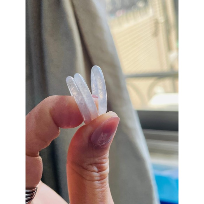 天然A貨緬甸玉 泛光 白冰帶烏雞素面無雕翡翠玉戒/三環戒16.1mm 起光感白冰帶芝麻點-細節圖6