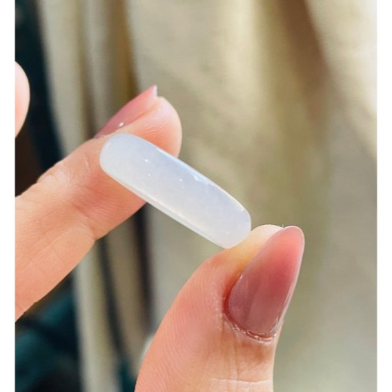 天然A貨緬甸玉  白月光純色素面無雕翡翠玉戒16.8mm 起光感乾淨純色白冰 近6咪漂亮版寬-細節圖6