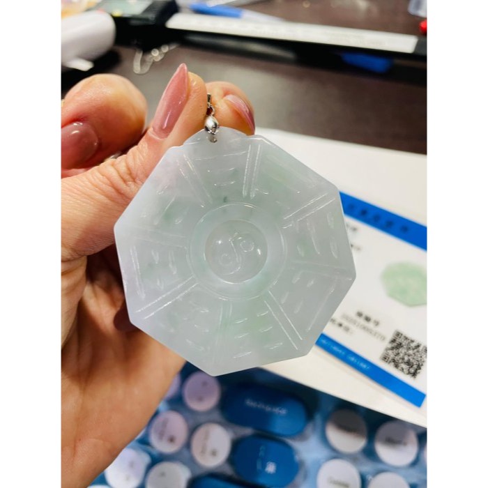 天然A貨緬甸玉 冰飄綠花太極八卦翡翠玉墜 冰芙蓉底庄 滿滿綠花添彩 上身妥妥綠-細節圖10