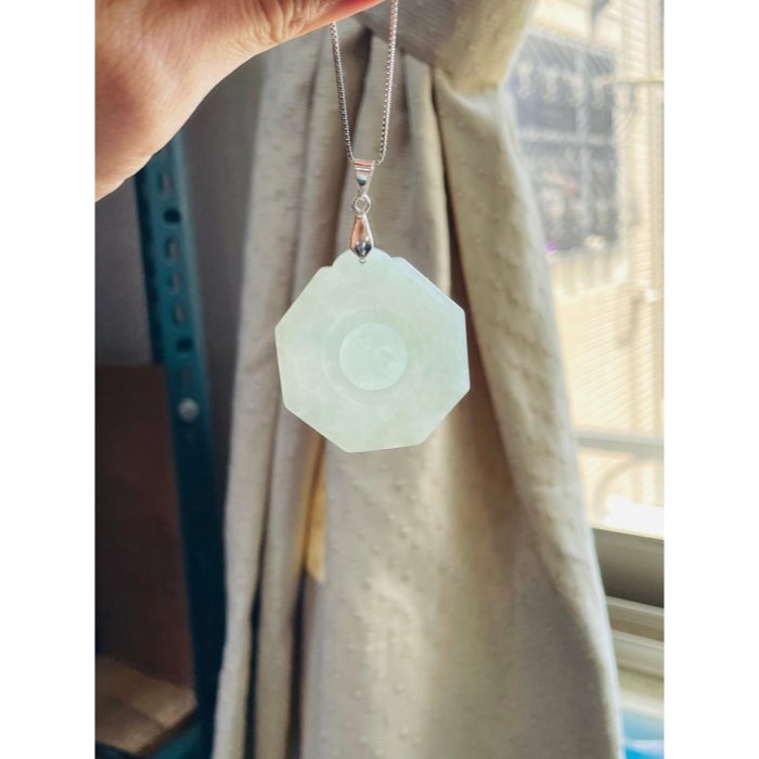 天然A貨緬甸玉 冰晴綠太極八卦翡翠玉墜 起冰滿晴綠底色 色滿勻稱種色一致透手影-細節圖7