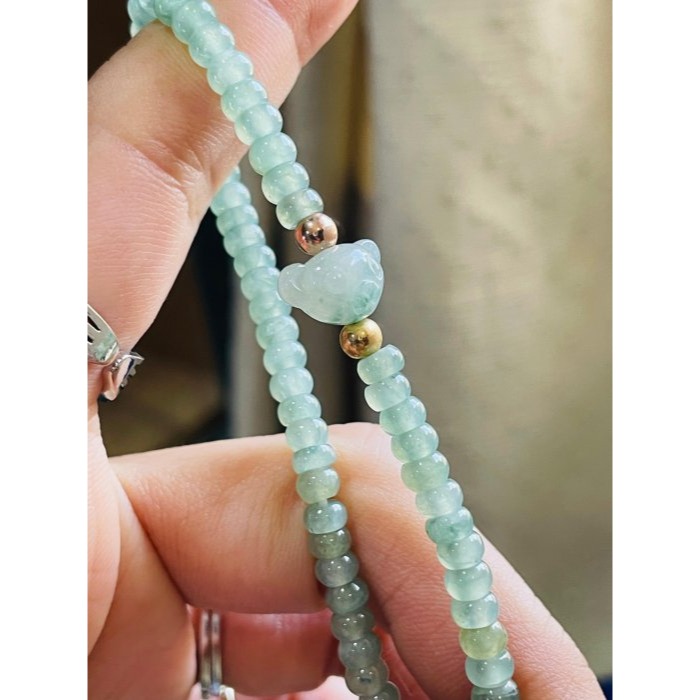 天然A貨緬甸玉 冰玻晴綠4.4mm算盤珠翡翠手串/手鍊17cm手圍 透繩滿色冰晴 搭冰飄花小熊頂珠 完美度90%-細節圖3