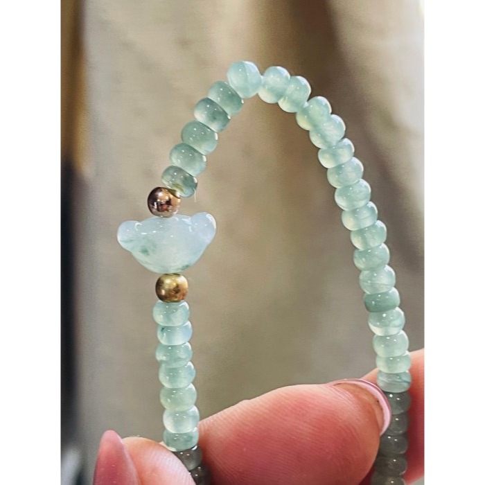 天然A貨緬甸玉 冰玻晴綠4.4mm算盤珠翡翠手串/手鍊17cm手圍 透繩滿色冰晴 搭冰飄花小熊頂珠 完美度90%-細節圖4