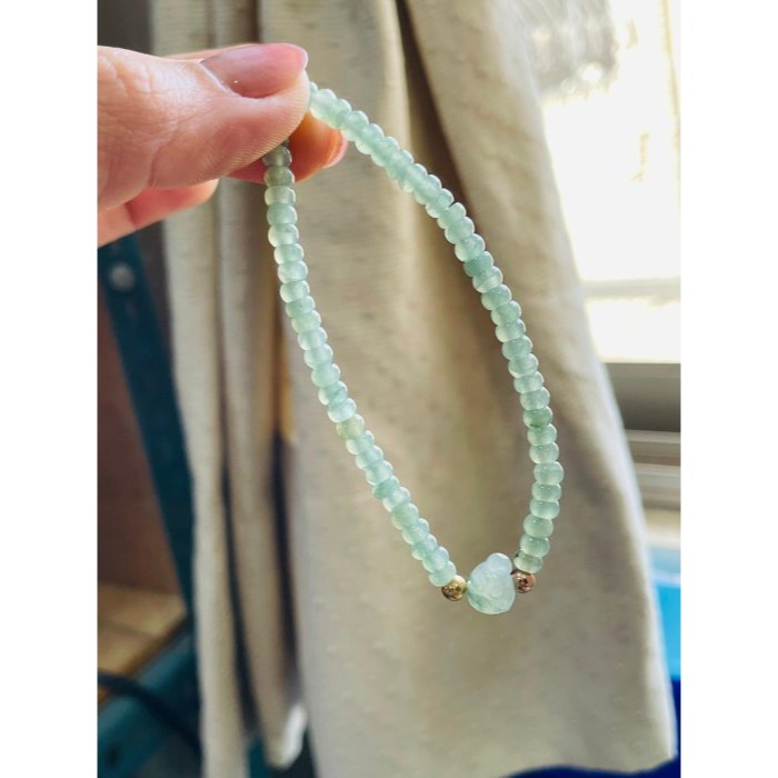 天然A貨緬甸玉 冰玻晴綠4.4mm算盤珠翡翠手串/手鍊17cm手圍 透繩滿色冰晴 搭冰飄花小熊頂珠 完美度90%-細節圖7