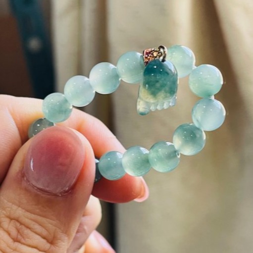 天然A貨緬甸玉 冰玻危綠圓珠7mm翡翠珠串/手鍊 內圍17cm 起光老坑冰瓜料 顆顆色滿勻稱 完美度98%-細節圖4