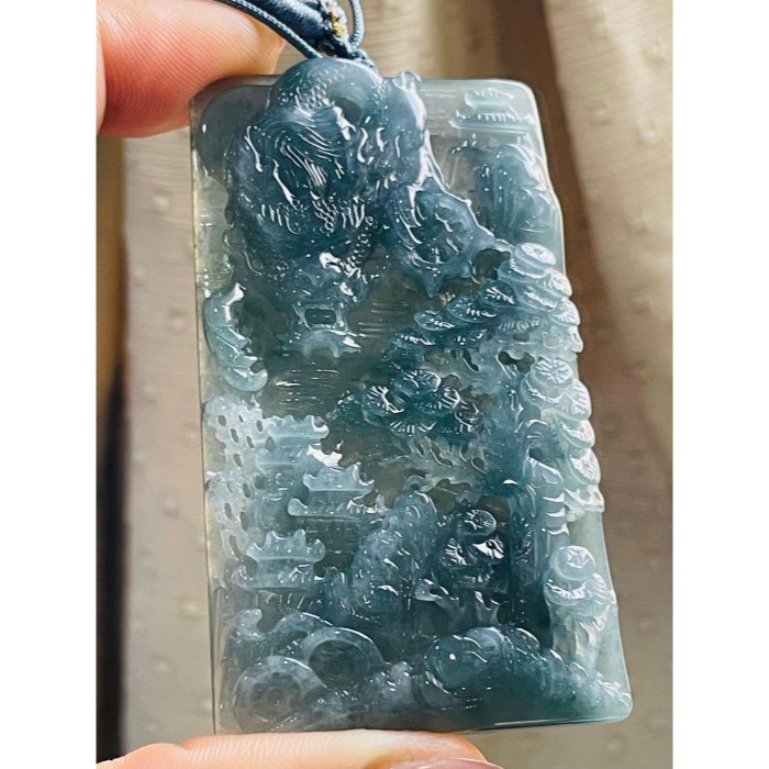 天然A貨玉 冰危綠雙彩鏤空精雕龍行山海翡翠山水牌 透手冰瓜料 滿綠過度紫底色 方正64 牌形-細節圖2