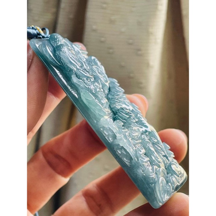 天然A貨玉 冰危綠雙彩鏤空精雕龍行山海翡翠山水牌 透手冰瓜料 滿綠過度紫底色 方正64 牌形-細節圖5