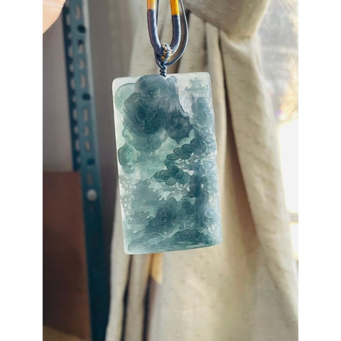 天然A貨玉 冰危綠雙彩鏤空精雕龍行山海翡翠山水牌 透手冰瓜料 滿綠過度紫底色 方正64 牌形-細節圖8