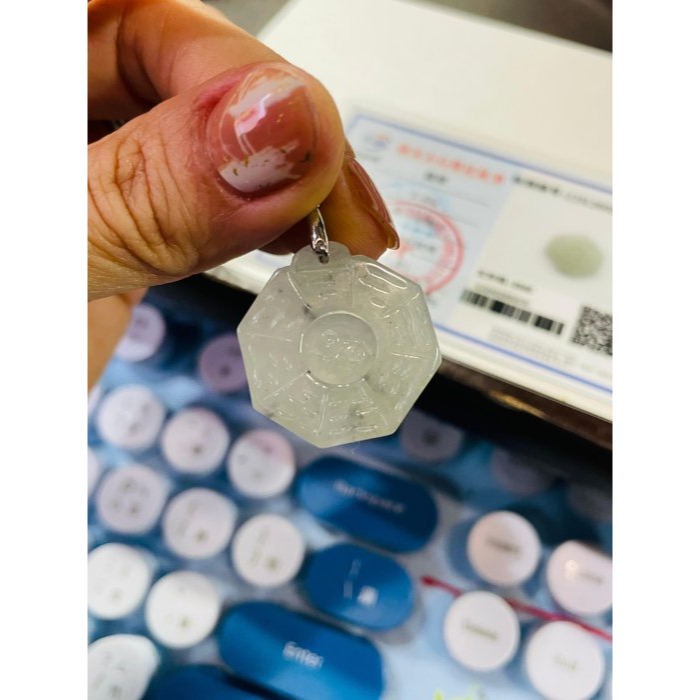 天然A貨緬甸玉 冰種黑冰太極小八卦翡翠玉墜 晶透起光感黑全化底妝 配戴輕巧無壓力-細節圖10