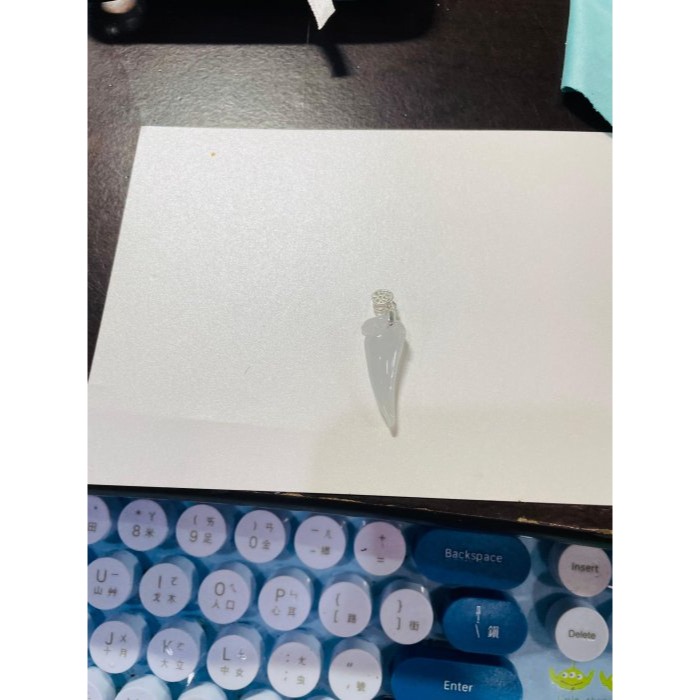 天然A貨緬甸玉 白冰純色立體雕貔貅龍牙翡翠玉墜 冰起光感乾淨無雜染 小巧飽滿 配戴無壓力-細節圖11