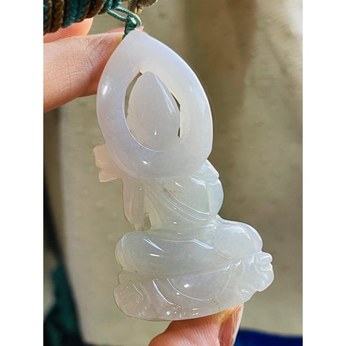 天然A貨緬甸玉 老坑晴藍俏金鏤空雕虛空藏菩薩翡翠佛墜 冰起膠底妝 淡藍帶灑金 立體透雕 精開莊嚴慈悲法像-細節圖6