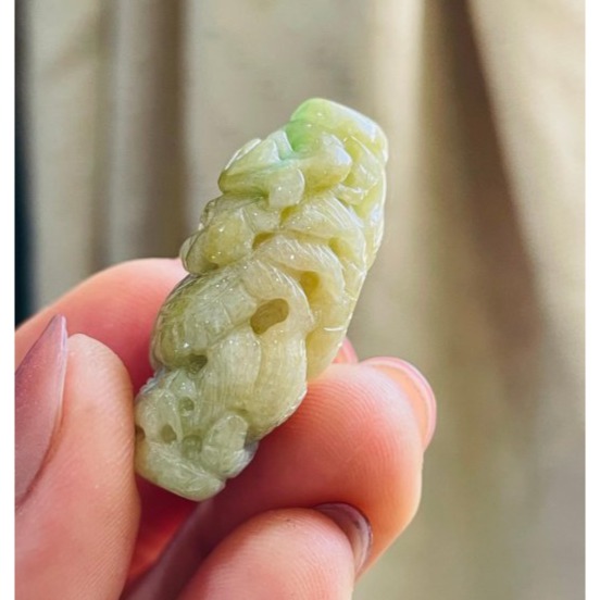 天然A貨緬甸玉 冰潤黃加綠三彩手工環繞巧雕一條龍翡翠天珠 起冰黃霧巧金龍 鮮亮果綠增彩-細節圖4