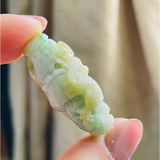 天然A貨緬甸玉 冰潤黃加綠三彩手工環繞巧雕一條龍翡翠天珠 起冰黃霧巧金龍 鮮亮果綠增彩-細節圖5