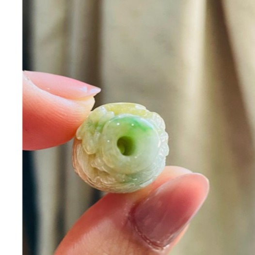 天然A貨緬甸玉 冰潤黃加綠三彩手工環繞巧雕一條龍翡翠天珠 起冰黃霧巧金龍 鮮亮果綠增彩-細節圖6