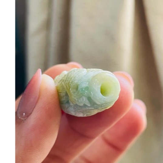 天然A貨緬甸玉 冰潤黃加綠三彩手工環繞巧雕一條龍翡翠天珠 起冰黃霧巧金龍 鮮亮果綠增彩-細節圖7