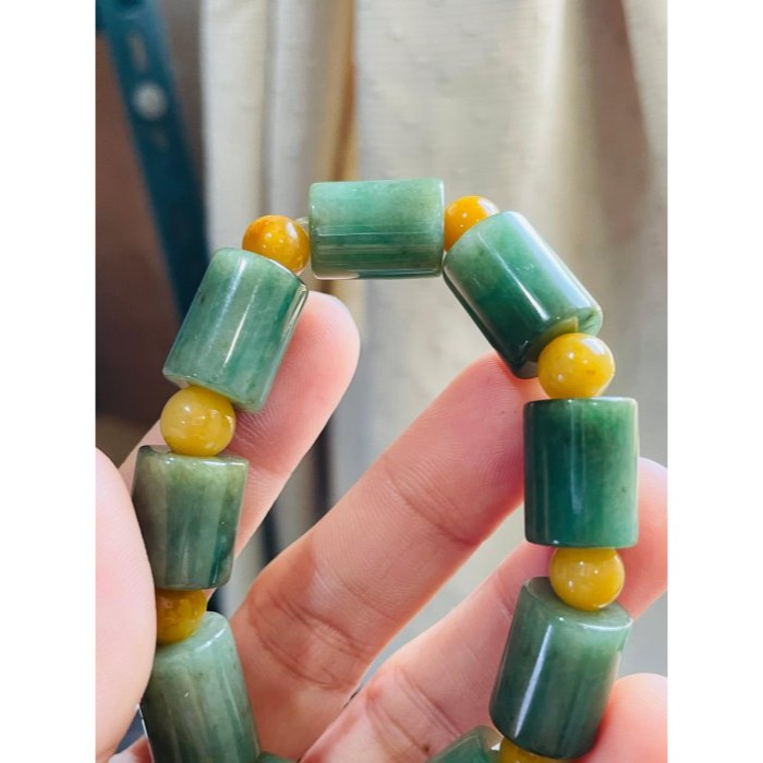天然A貨緬甸玉 老坑菠菜綠11mm桶珠翡翠手串/手鍊16cm手圍 滿色膠感老型珠 素面無雕 完整度98% 附台証-細節圖3