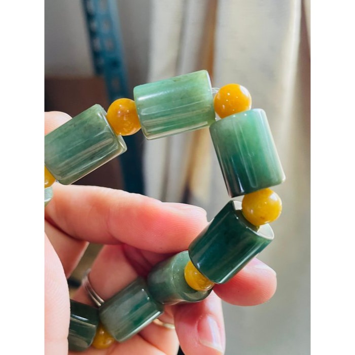 天然A貨緬甸玉 老坑菠菜綠11mm桶珠翡翠手串/手鍊16cm手圍 滿色膠感老型珠 素面無雕 完整度98% 附台証-細節圖6