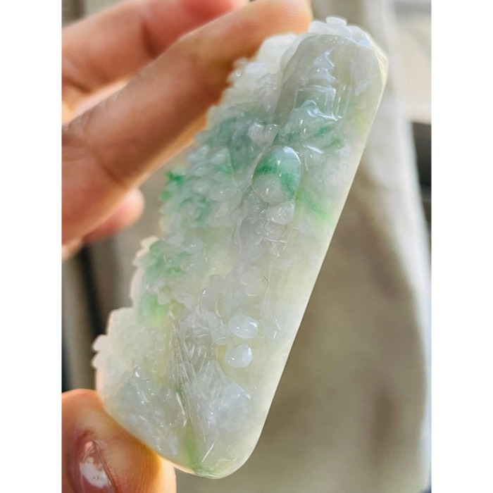 天然A貨緬甸玉 莫西沙 冰潤白底青意境雕天青垂水翡翠山水牌 過底金絲綠 色辣陽透光 牌型方正 工藝立體-細節圖4