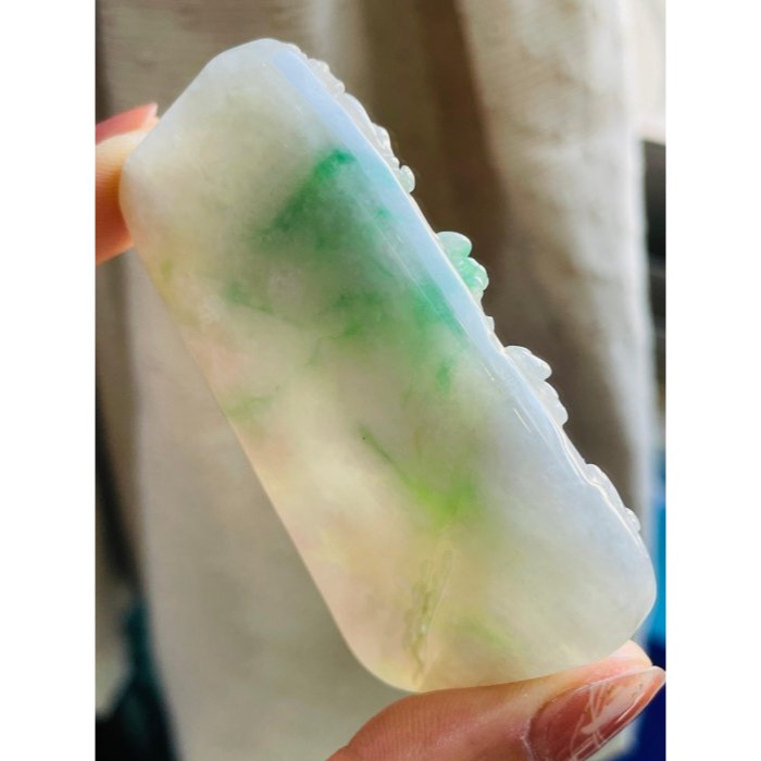 天然A貨緬甸玉 莫西沙 冰潤白底青意境雕天青垂水翡翠山水牌 過底金絲綠 色辣陽透光 牌型方正 工藝立體-細節圖6