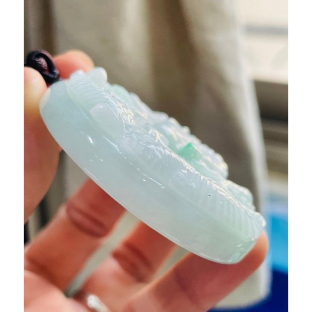 天然A貨緬甸玉 細潤白底青雙面雕龍鳳八卦翡翠玉牌 厚庄鐲心一開 粉潤青俏陽綠 有份量請留意尺寸-細節圖5
